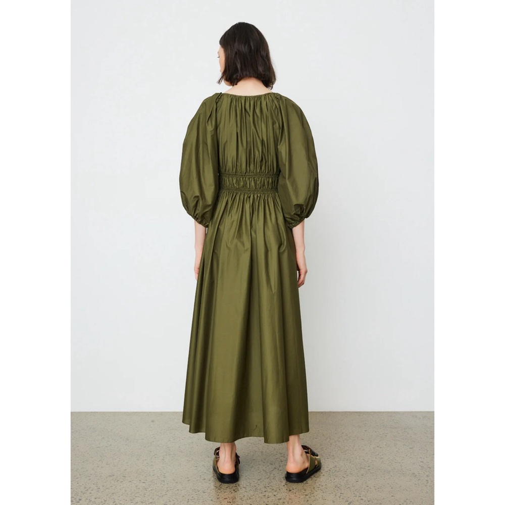 Matteau Shirred Plunge Dress cypress green - Picture 3 of 11
